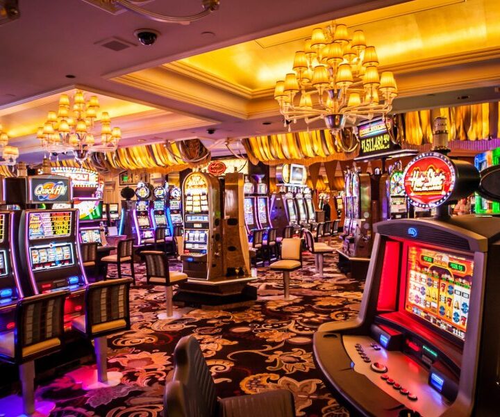 The Influence of Game Design on Player Engagement in Slots